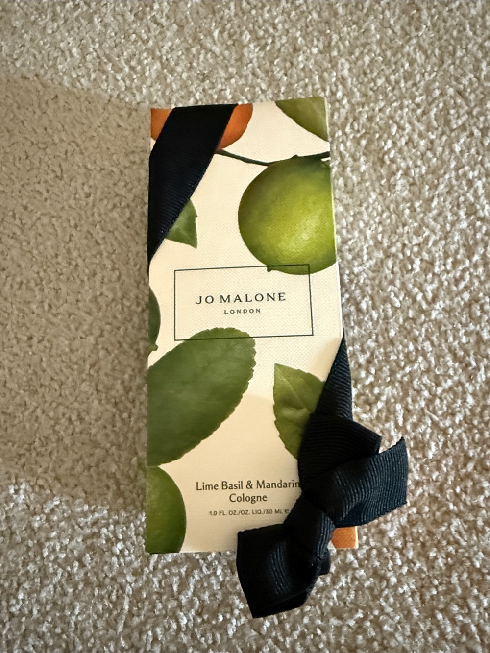 Jo Malone Lime Basil & Mandarin Gift Box in Green with Black Ribbon